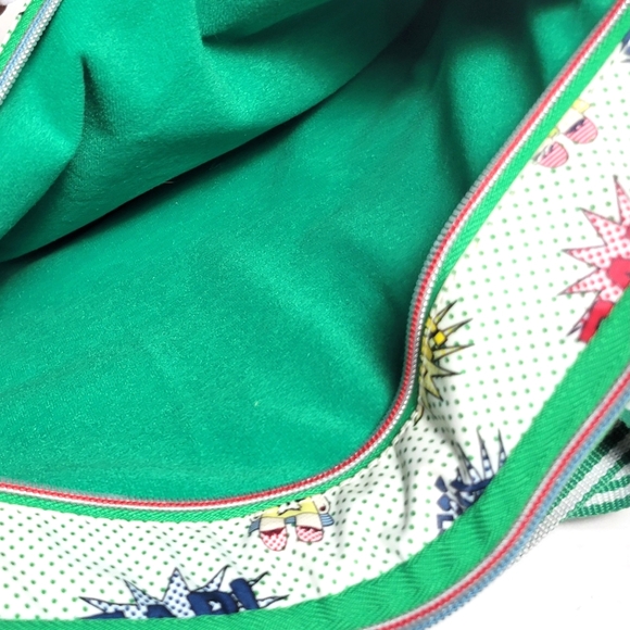 HARAJUKU LOVERS Tech Bag Green Stripe Graphic Superhero Print - Picture 8 of 11